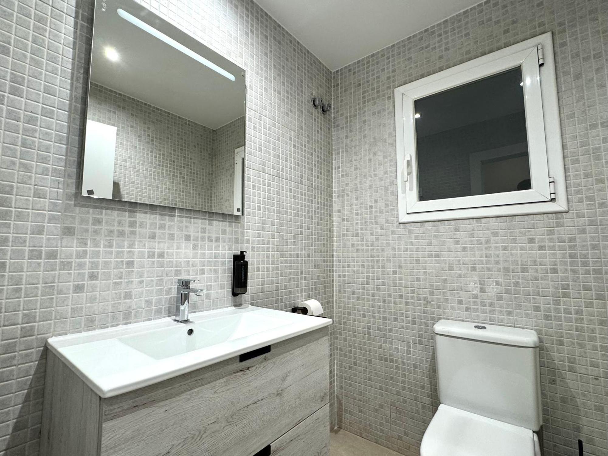 Anais Apartments By Gaiarooms บาร์เซโลนา ภายนอก รูปภาพ