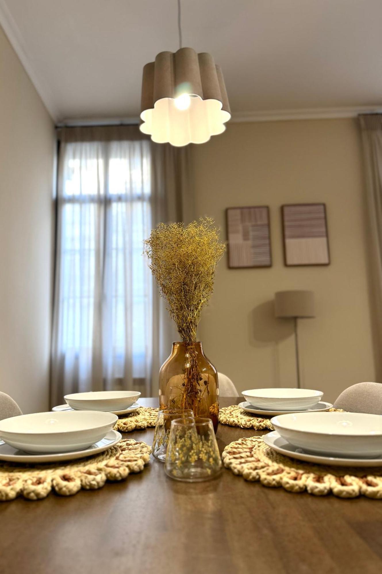 Anais Apartments By Gaiarooms บาร์เซโลนา ภายนอก รูปภาพ